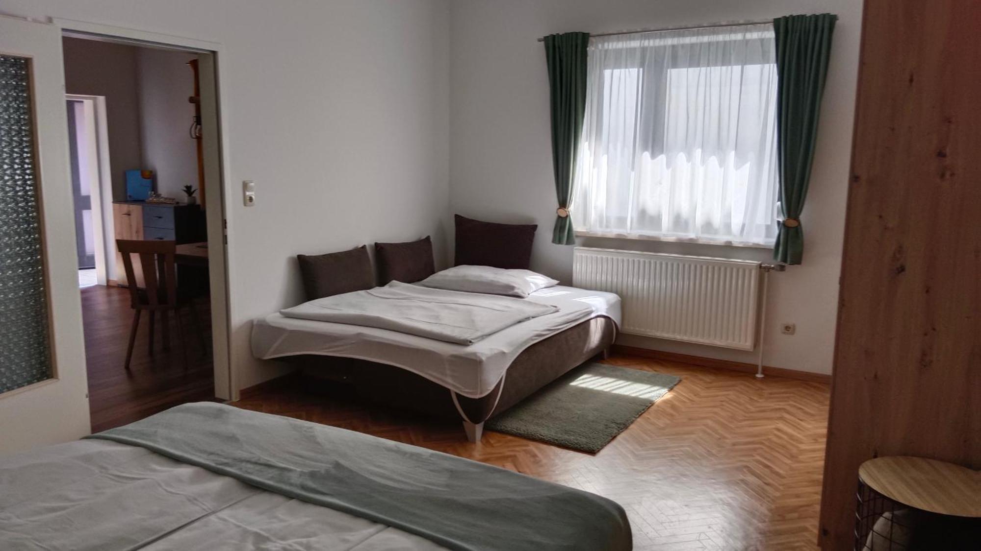 Appartment Weinbau Muellner Neusiedl am See Exterior photo